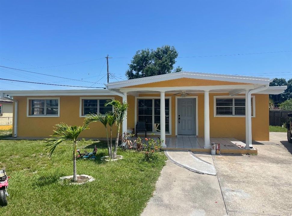 Vendido Recientemente: $330,000 (4 camas, 2 baños, 1682 Pies cuadrados)