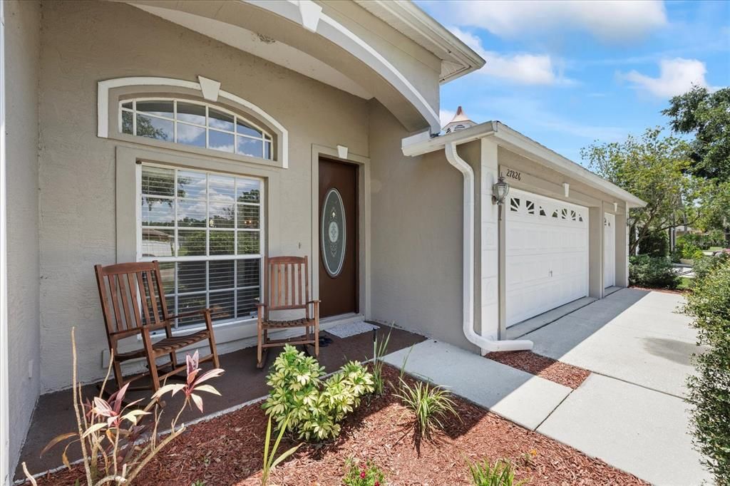 Active With Contract: $385,000 (3 beds, 2 baths, 1897 Square Feet)