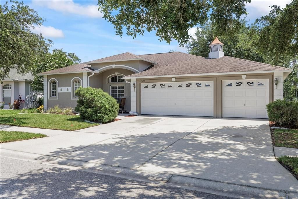 Active With Contract: $385,000 (3 beds, 2 baths, 1897 Square Feet)