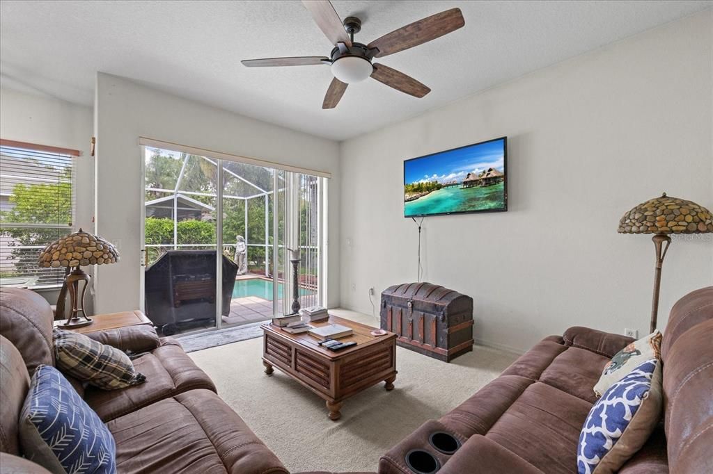 Active With Contract: $385,000 (3 beds, 2 baths, 1897 Square Feet)