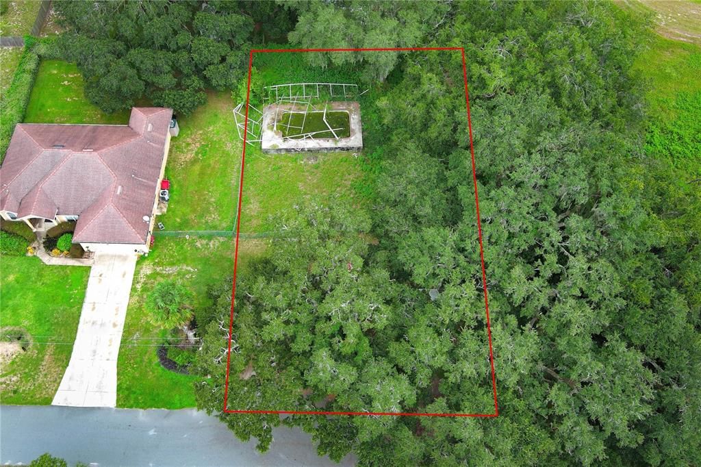 На продажу: $59,800 (0.32 acres)