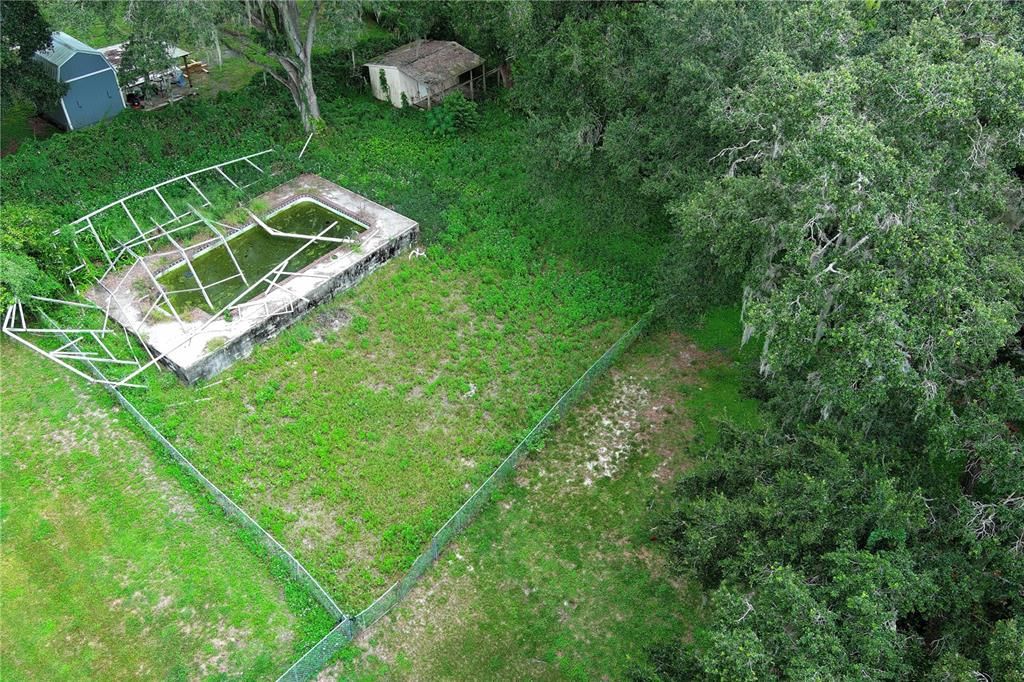 На продажу: $59,800 (0.32 acres)