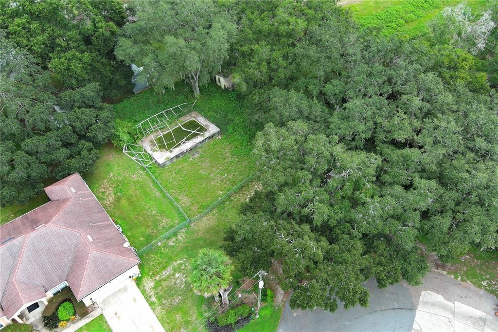 На продажу: $59,800 (0.32 acres)