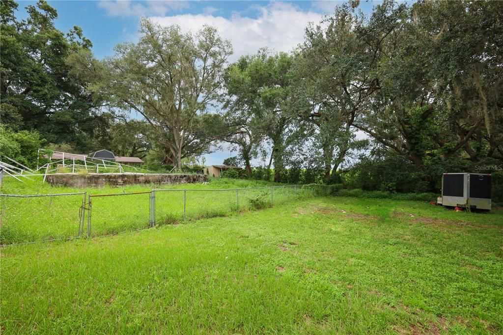 На продажу: $59,800 (0.32 acres)