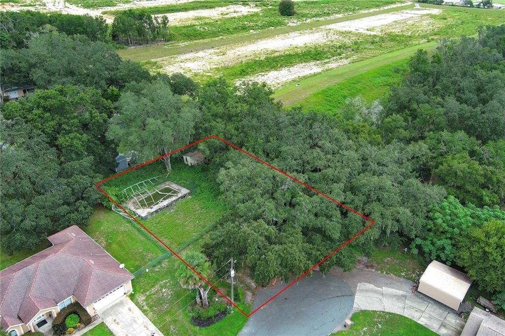 На продажу: $59,800 (0.32 acres)