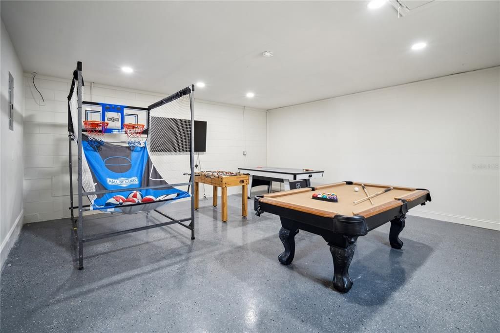 待售: $1,299,999 (6 贝兹, 3 浴室, 2527 平方英尺)