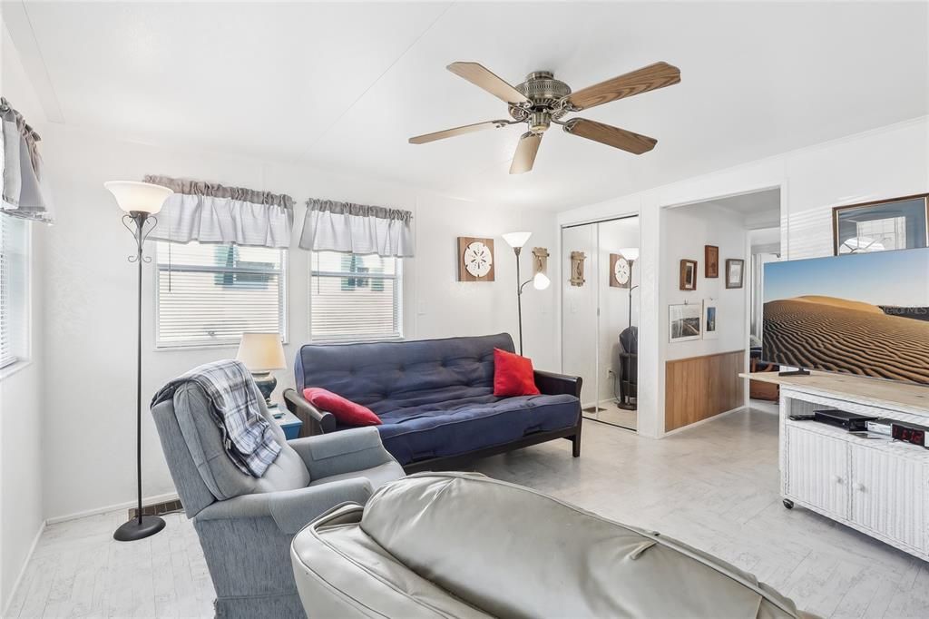 En Venta: $95,000 (2 camas, 1 baños, 828 Pies cuadrados)