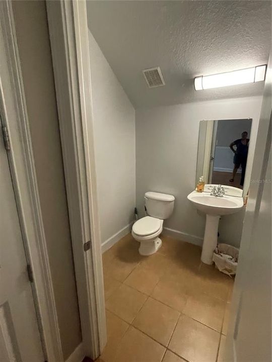 Active With Contract: $280,000 (3 beds, 2 baths, 1861 Square Feet)