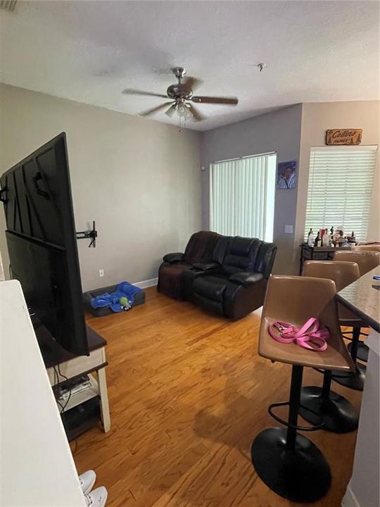 Active With Contract: $280,000 (3 beds, 2 baths, 1861 Square Feet)