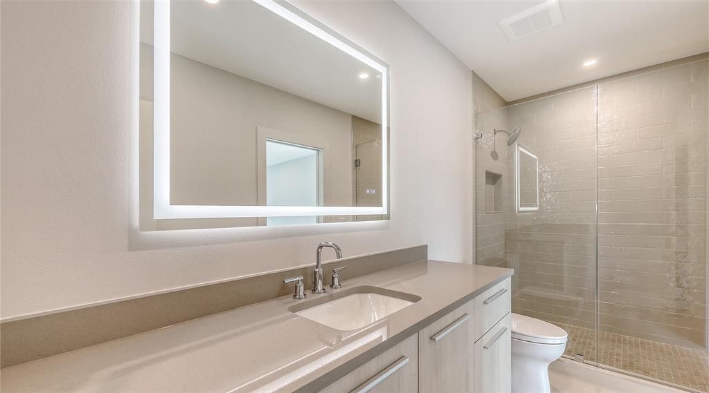 For Sale: $2,100,000 (4 beds, 4 baths, 4000 Square Feet)