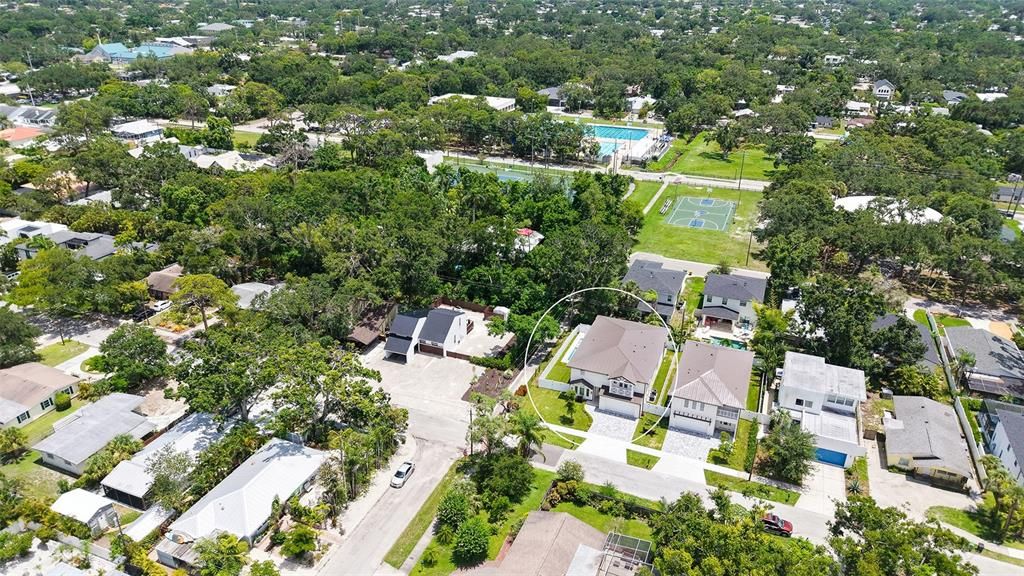 For Sale: $2,100,000 (4 beds, 4 baths, 4000 Square Feet)