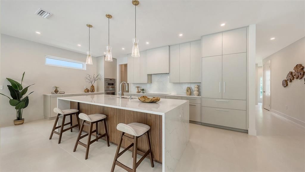 For Sale: $2,100,000 (4 beds, 4 baths, 4000 Square Feet)