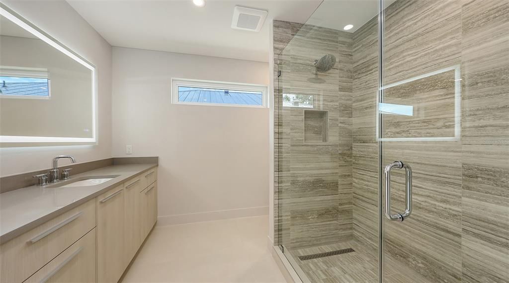 For Sale: $2,100,000 (4 beds, 4 baths, 4000 Square Feet)