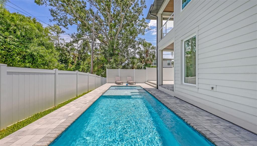 For Sale: $2,100,000 (4 beds, 4 baths, 4000 Square Feet)