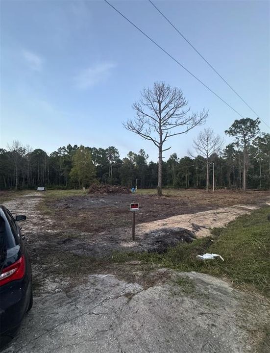 待售: $110,000 (4.40 acres)