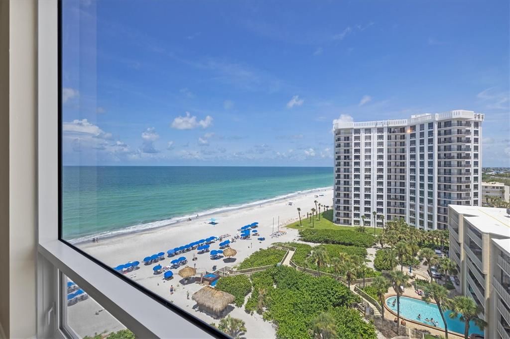 For Sale: $1,495,000 (2 beds, 2 baths, 1513 Square Feet)