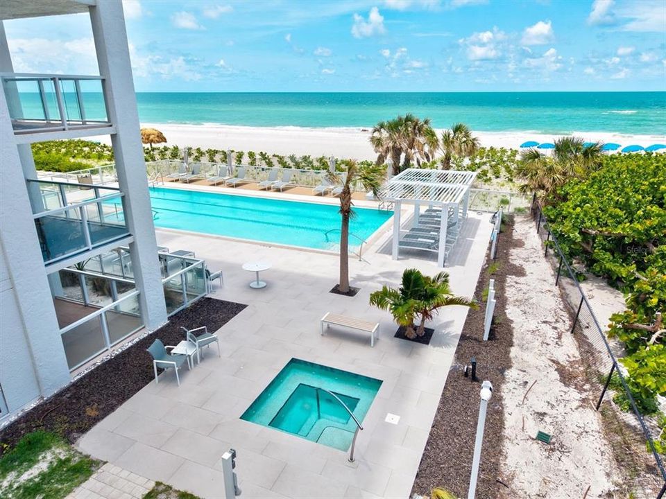 For Sale: $1,495,000 (2 beds, 2 baths, 1513 Square Feet)