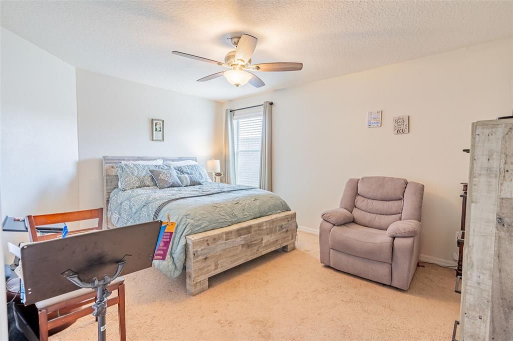 For Sale: $625,000 (6 beds, 3 baths, 3148 Square Feet)