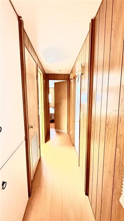 For Sale: $90,000 (2 beds, 1 baths, 744 Square Feet)