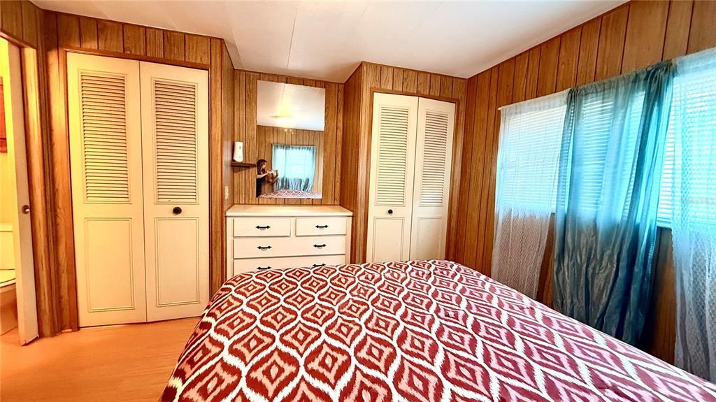 For Sale: $90,000 (2 beds, 1 baths, 744 Square Feet)