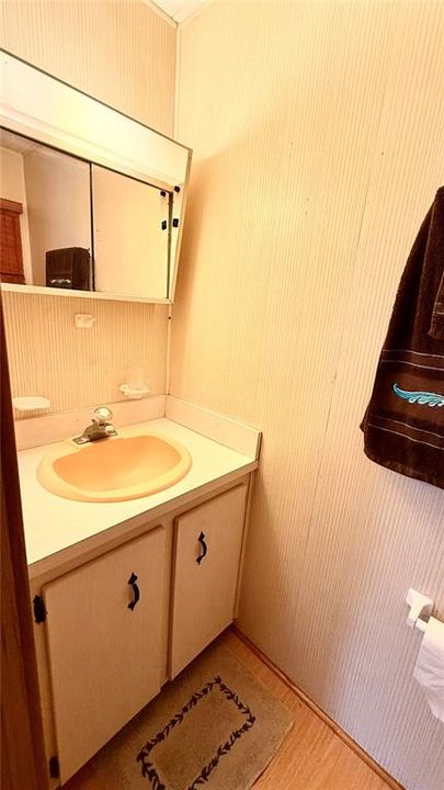 For Sale: $90,000 (2 beds, 1 baths, 744 Square Feet)