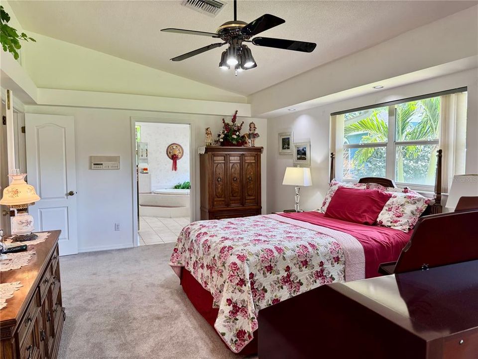 Active With Contract: $649,000 (3 beds, 2 baths, 2576 Square Feet)