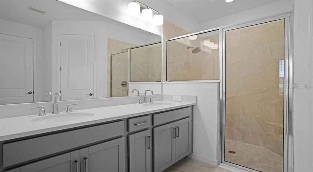 Active With Contract: $414,999 (3 beds, 3 baths, 2060 Square Feet)