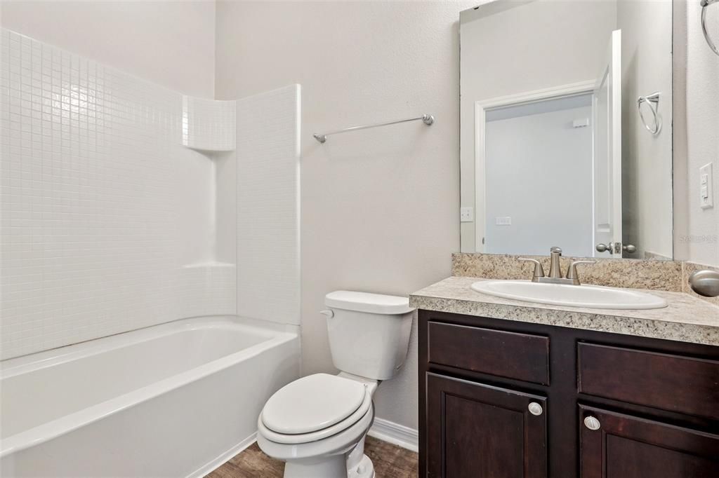 Active With Contract: $325,000 (3 beds, 2 baths, 1662 Square Feet)