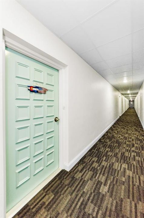 Active With Contract: $128,000 (2 beds, 1 baths, 930 Square Feet)