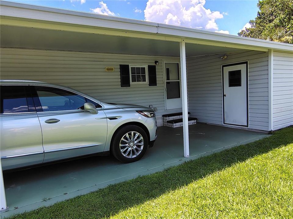 На продажу: $143,000 (2 спален, 2 ванн, 1040 Квадратных фут)