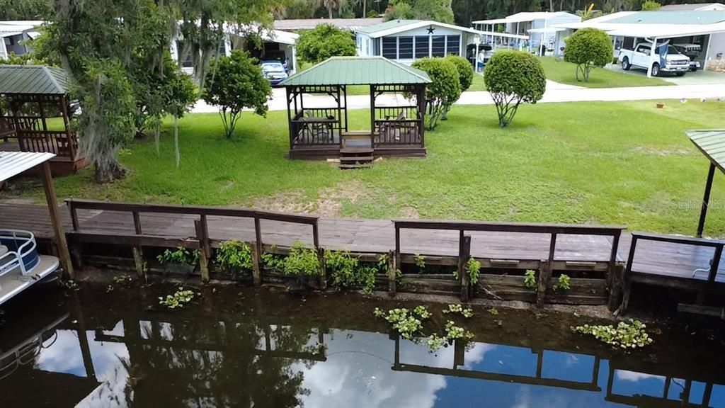 На продажу: $143,000 (2 спален, 2 ванн, 1040 Квадратных фут)