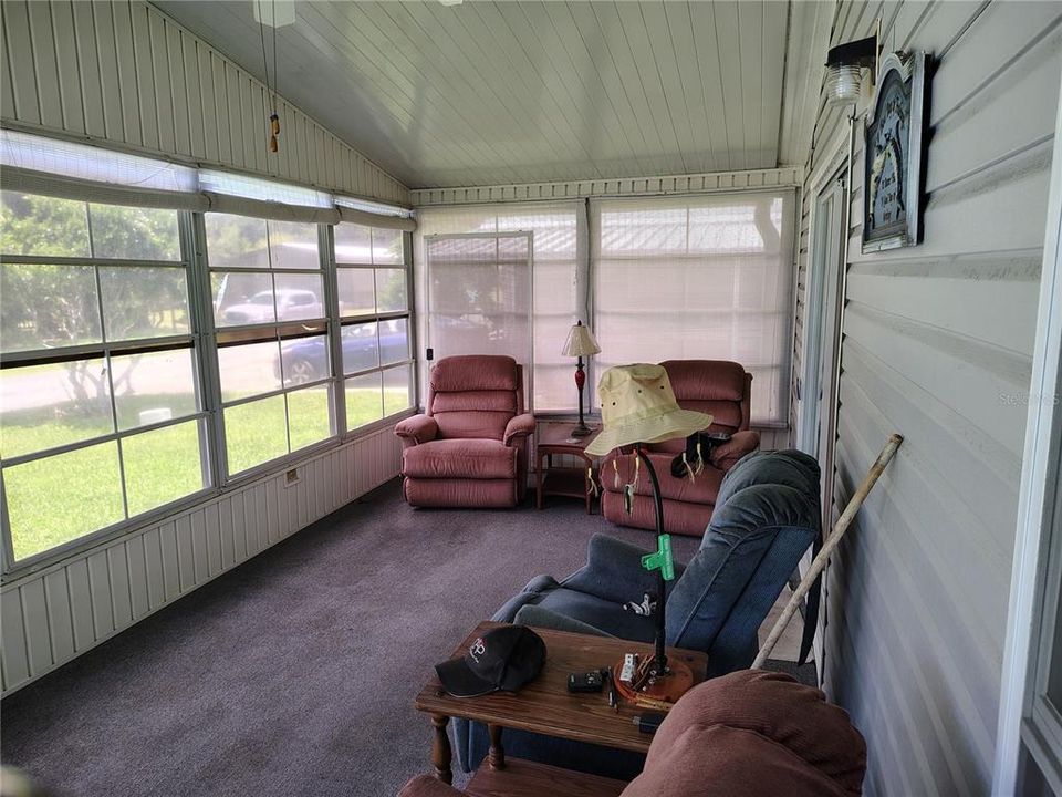 На продажу: $143,000 (2 спален, 2 ванн, 1040 Квадратных фут)