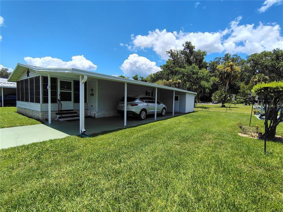 На продажу: $143,000 (2 спален, 2 ванн, 1040 Квадратных фут)