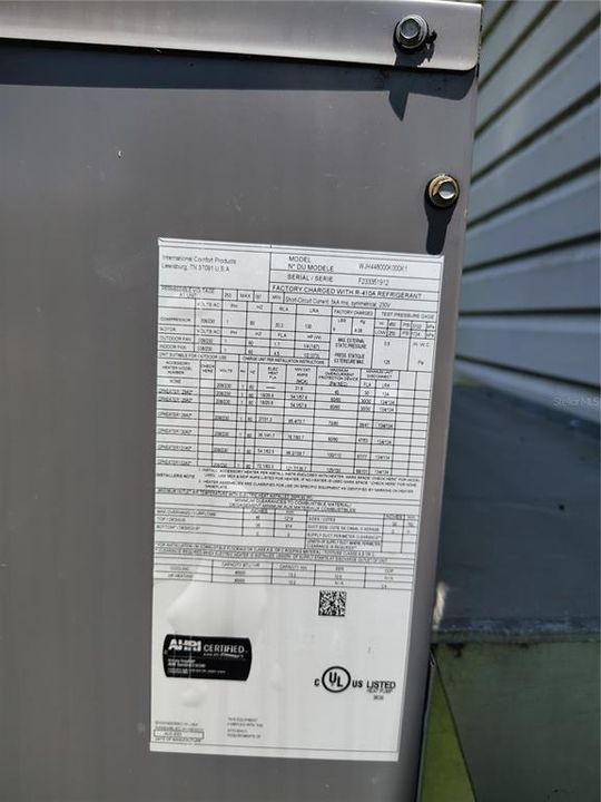 На продажу: $143,000 (2 спален, 2 ванн, 1040 Квадратных фут)