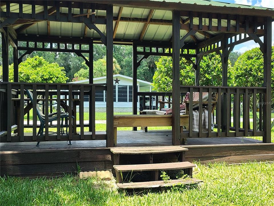 На продажу: $143,000 (2 спален, 2 ванн, 1040 Квадратных фут)