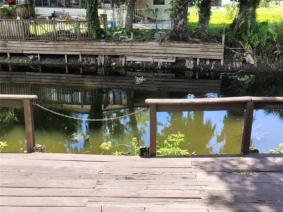 На продажу: $143,000 (2 спален, 2 ванн, 1040 Квадратных фут)