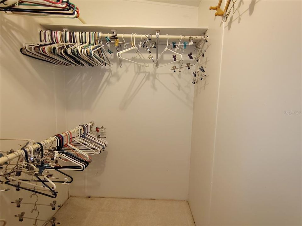 На продажу: $143,000 (2 спален, 2 ванн, 1040 Квадратных фут)