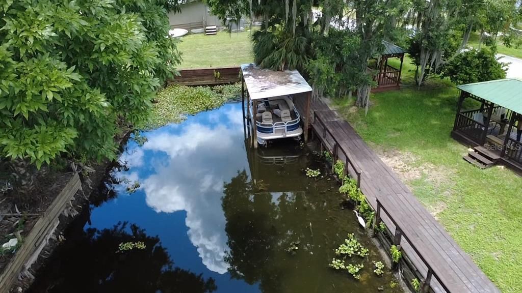 На продажу: $143,000 (2 спален, 2 ванн, 1040 Квадратных фут)