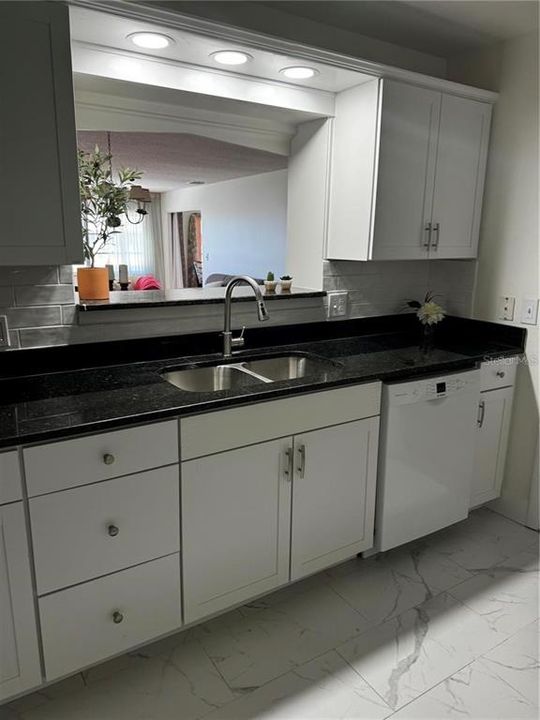 En Venta: $315,000 (2 camas, 2 baños, 1440 Pies cuadrados)