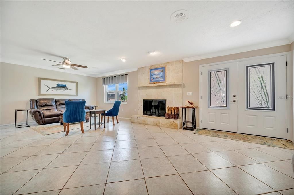 For Sale: $950,000 (4 beds, 3 baths, 3316 Square Feet)