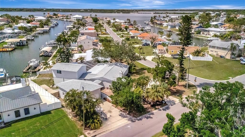 For Sale: $950,000 (4 beds, 3 baths, 3316 Square Feet)