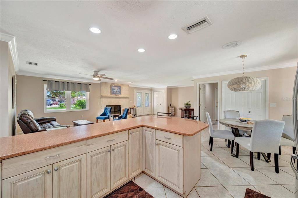 For Sale: $950,000 (4 beds, 3 baths, 3316 Square Feet)