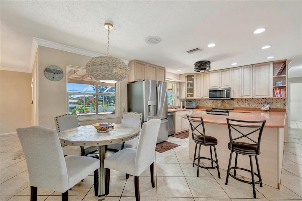 For Sale: $950,000 (4 beds, 3 baths, 3316 Square Feet)