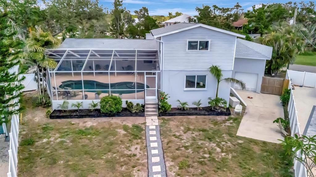 For Sale: $950,000 (4 beds, 3 baths, 3316 Square Feet)