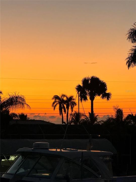 For Sale: $950,000 (4 beds, 3 baths, 3316 Square Feet)