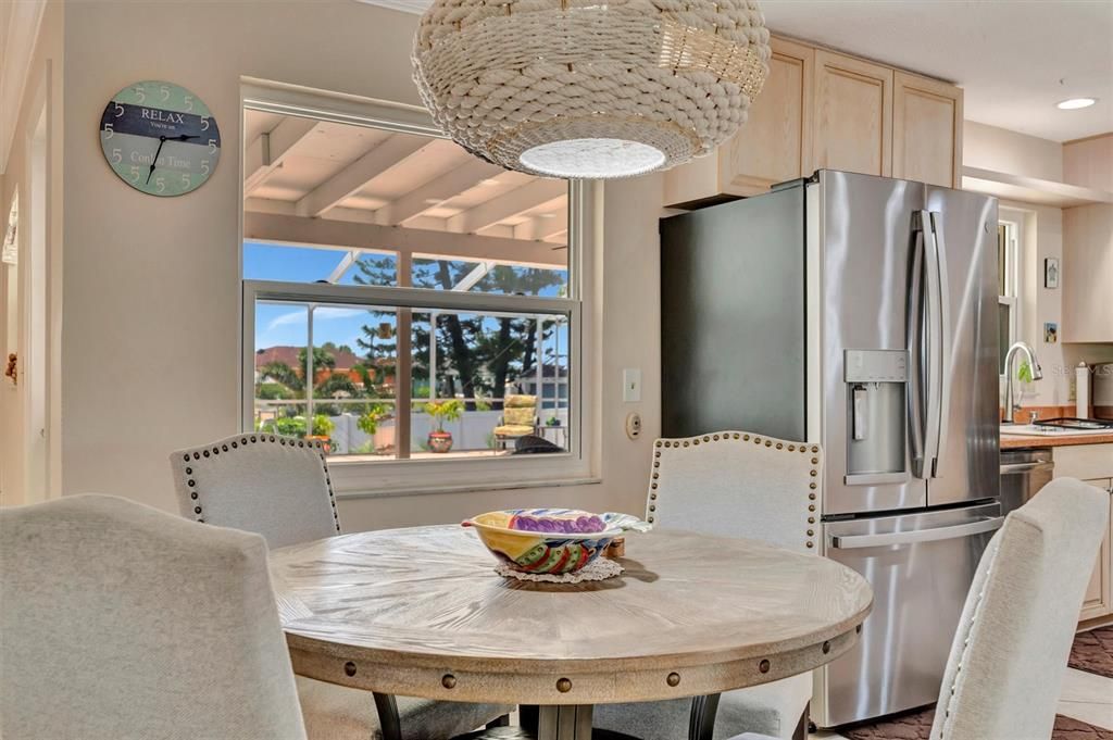 For Sale: $950,000 (4 beds, 3 baths, 3316 Square Feet)