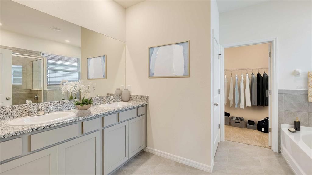 Active With Contract: $371,990 (4 beds, 3 baths, 2265 Square Feet)