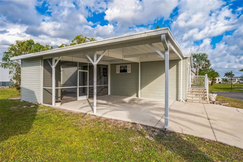 合同活跃: $150,000 (2 贝兹, 2 浴室, 1188 平方英尺)