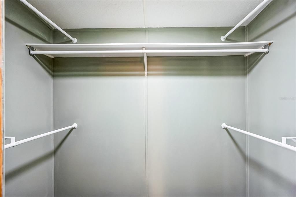 合同活跃: $150,000 (2 贝兹, 2 浴室, 1188 平方英尺)