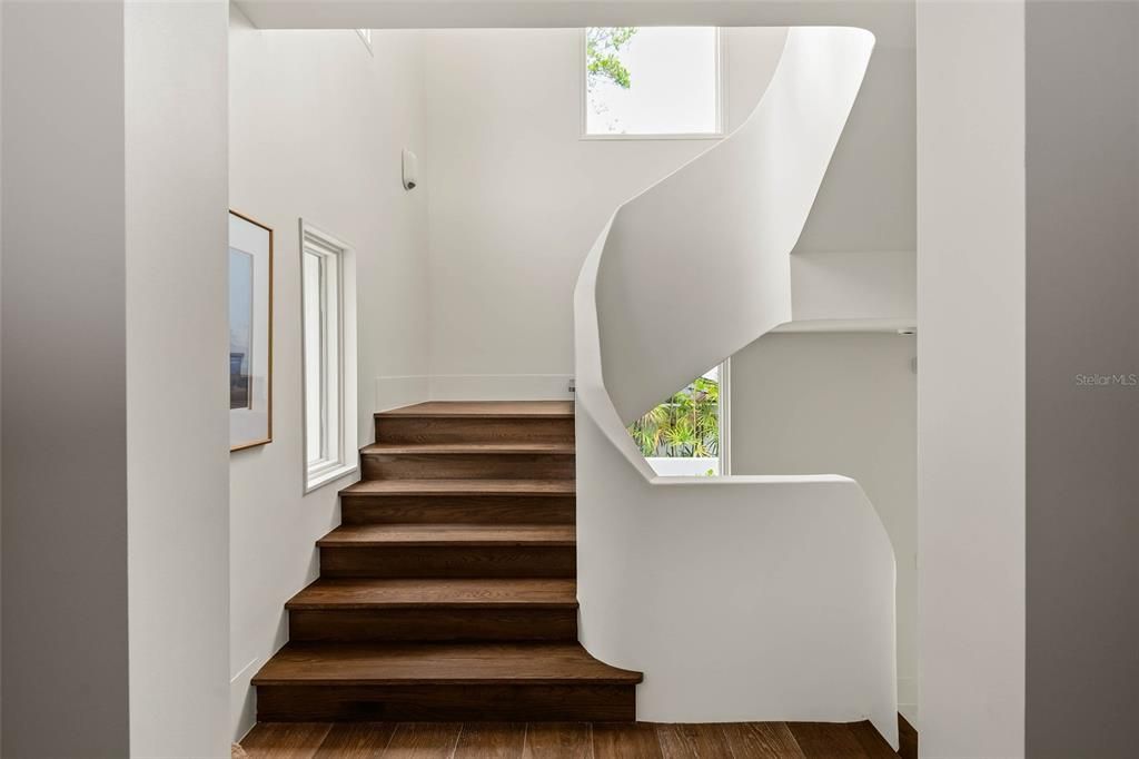 For Sale: $4,750,000 (4 beds, 5 baths, 3850 Square Feet)